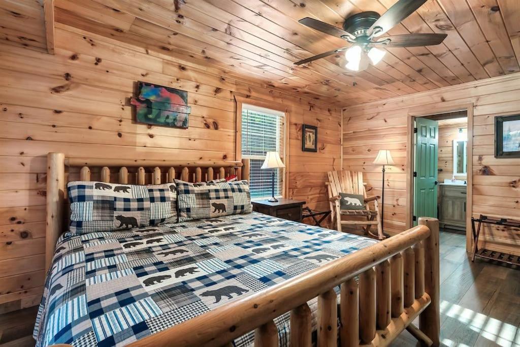 A Top Notch Lodge~Gatlinburg Dış mekan fotoğraf