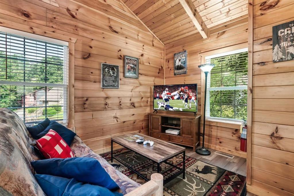 A Top Notch Lodge~Gatlinburg Dış mekan fotoğraf