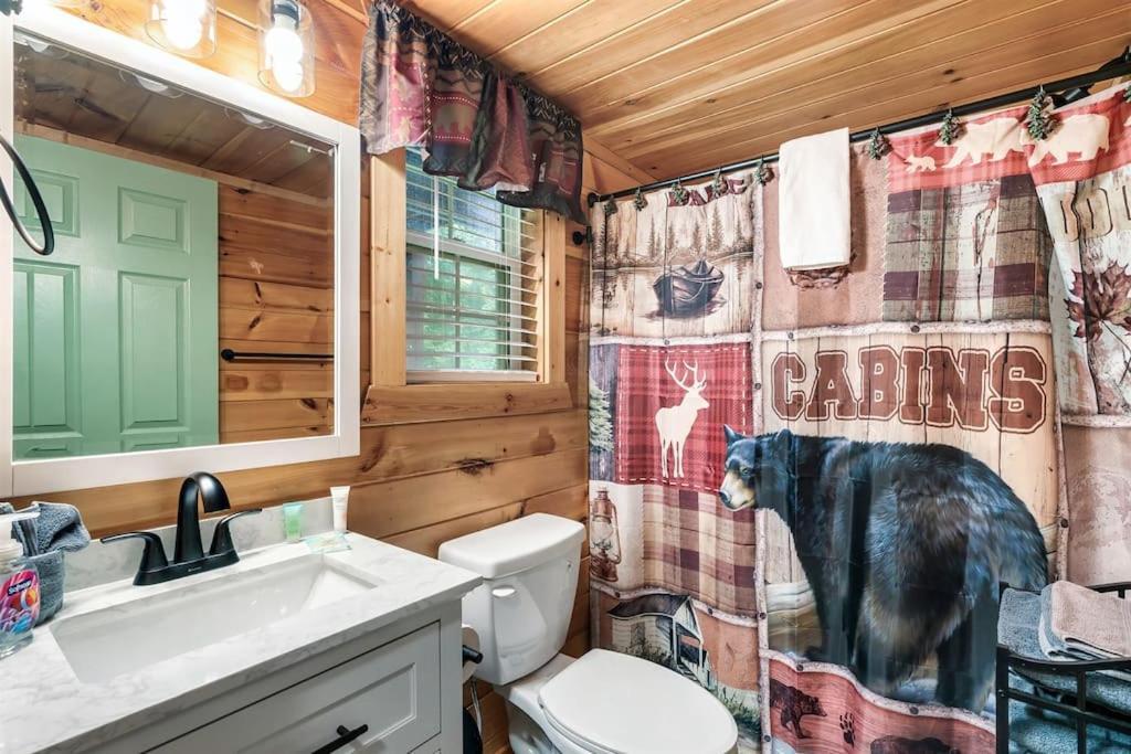 A Top Notch Lodge~Gatlinburg Dış mekan fotoğraf