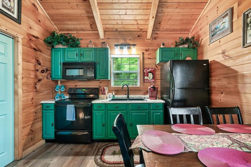 A Top Notch Lodge~Gatlinburg Dış mekan fotoğraf