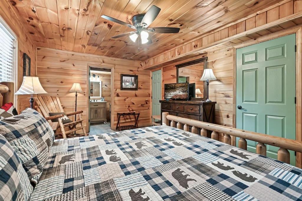 A Top Notch Lodge~Gatlinburg Dış mekan fotoğraf