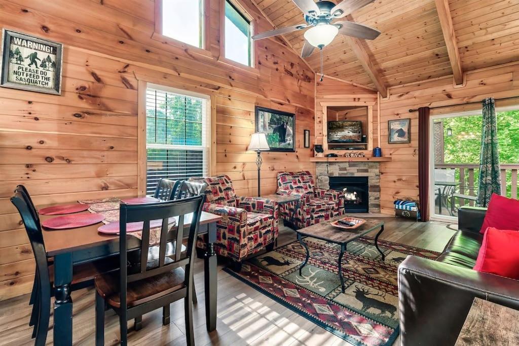 A Top Notch Lodge~Gatlinburg Dış mekan fotoğraf